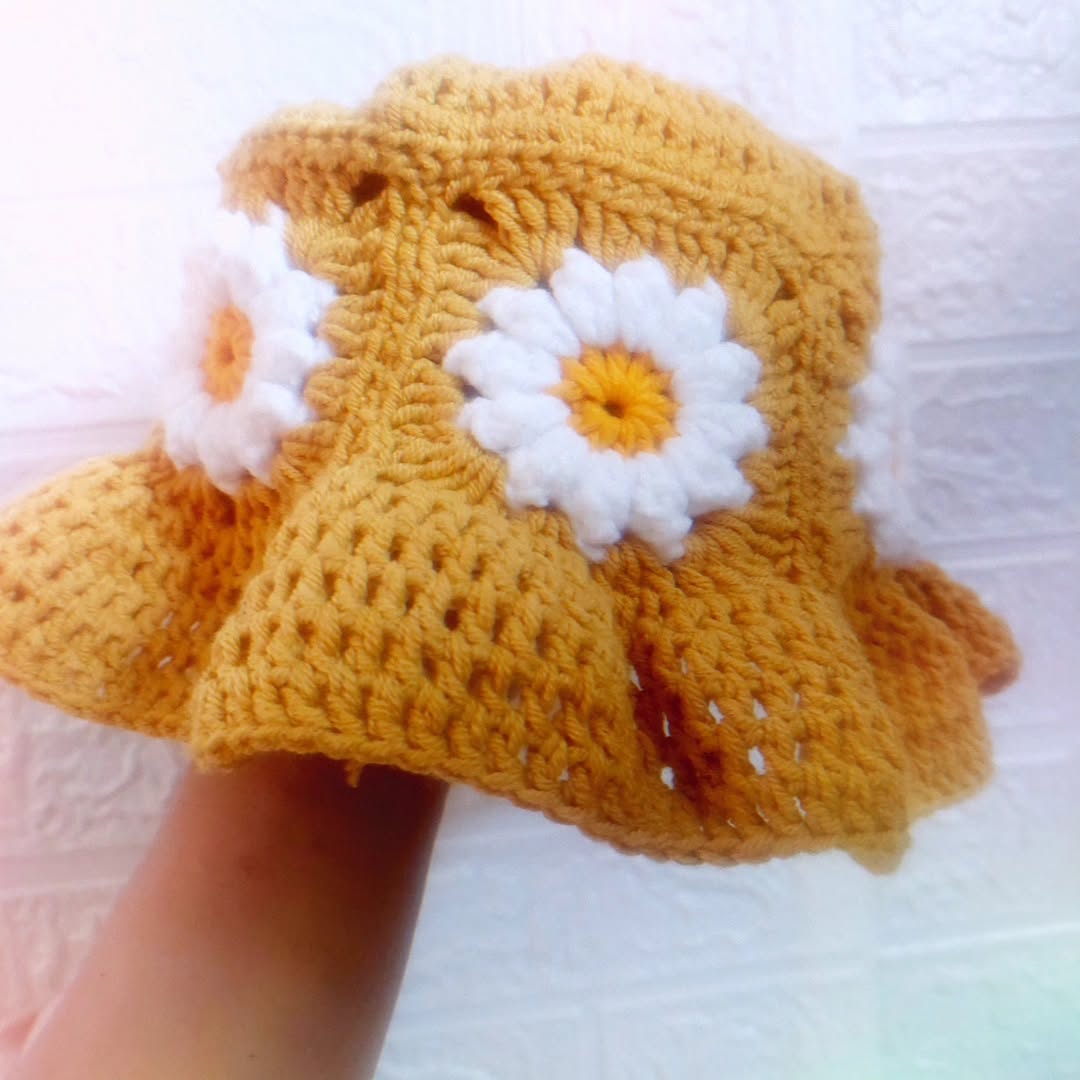 Crochet Bucket Hat Daisy Design for Kids